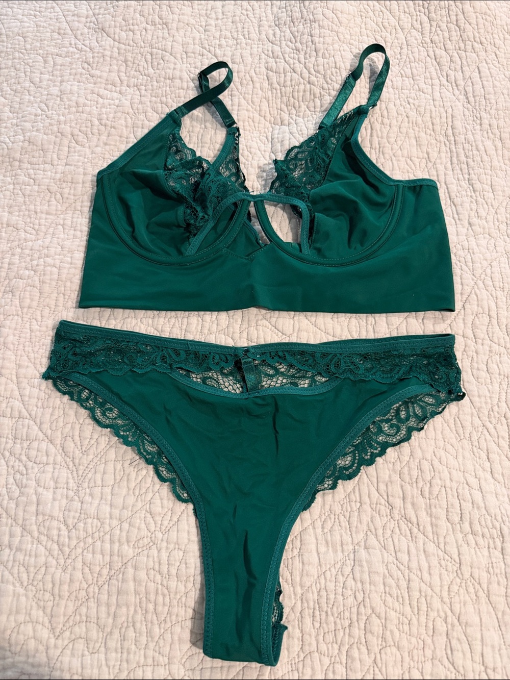 Amazon Emerald Green Lace-Trim Bralette & Bikini Brief Set